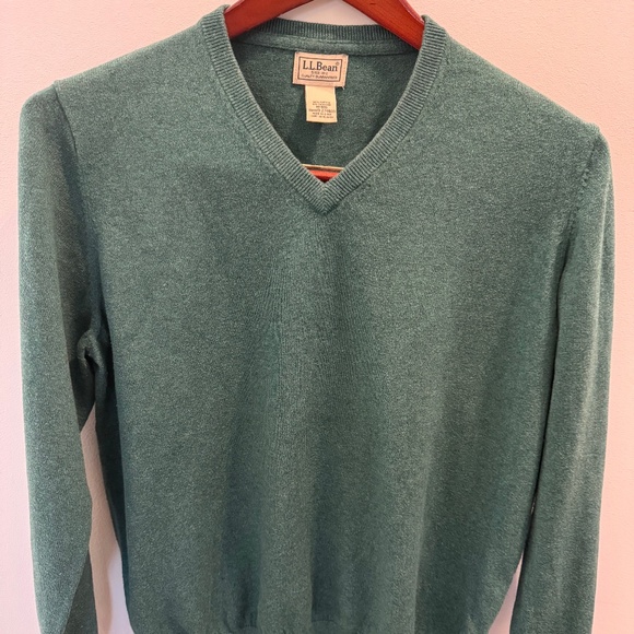 L.L. Bean Wool Cashmere Blend Sweater - Picture 1 of 4